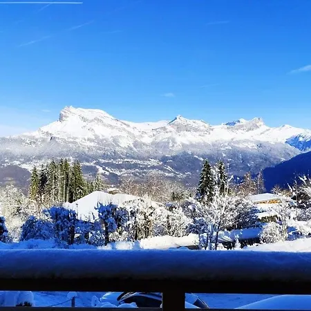 Les Trois Massifs شاليه سا جيرفي لي با